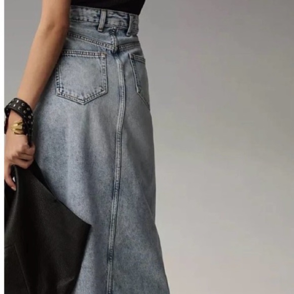 Pilcro The Madi Front-Slit Denim Skirt by Pilcro
Anthropologie - Picture 4 of 4